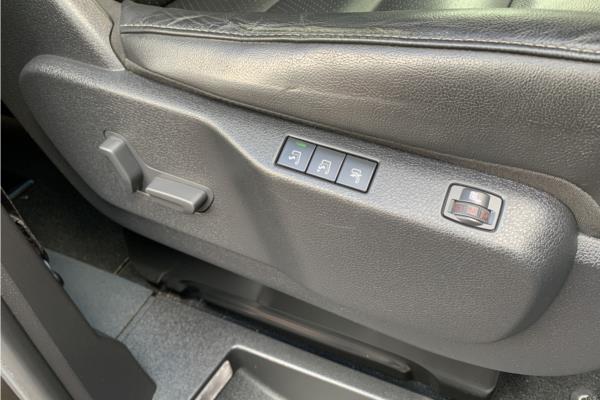 2021 Vauxhall Vivaro Life 2.0 Turbo D Elite L MPV 5dr Diesel Manual Euro 6 (s/s) (8 Seat) (150 ps) - Leather, photo 29