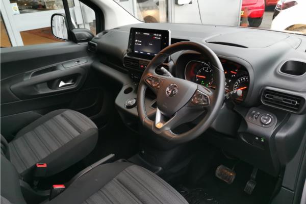 2021 Vauxhall Combo Life 1.2 Turbo Elite MPV 5dr Petrol Auto Euro 6 (s/s) (130 ps) - Cloth, photo 12