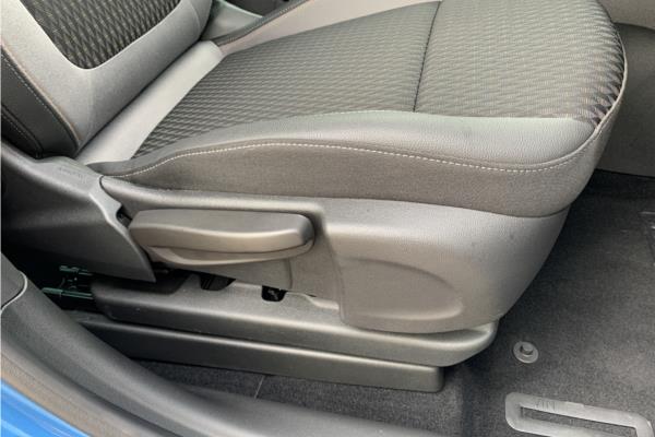 2019 Vauxhall Crossland X 1.2 Turbo Elite SUV 5dr Petrol Auto (s/s) (110 ps) - Cloth, photo 29