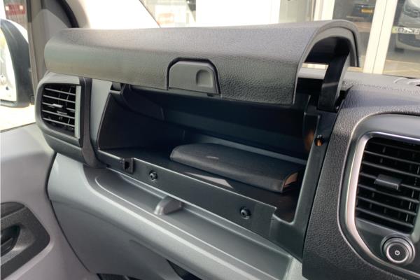 2020 Vauxhall Vivaro 2.0 Turbo D 3100 Sportive Panel Van 5dr Diesel Manual L2 H1 Euro 6 (s/s) (120 ps) - Cloth, photo 26