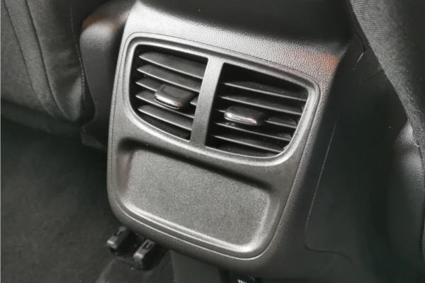 2020 Vauxhall Grandland X 1.2 Turbo GPF SE SUV 5dr Petrol Manual Euro 6 (s/s) (130 ps) - Cloth, photo 39
