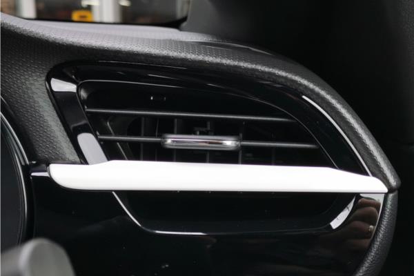 Vauxhall Corsa 5Dr HAT 1.2 TB 100ps YS WP AU - Banda Marvel Bl, photo 38