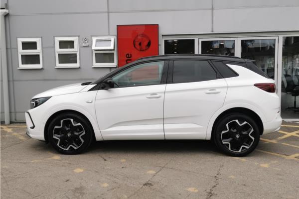 2022 Vauxhall Grandland 1.2 Turbo Ultimate SUV 5dr Petrol Manual Euro 6 (s/s) (130 ps) - Black Alcantara, photo 5