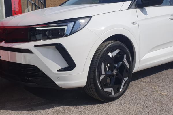 2023 Vauxhall Grandland 1.6 14.2kWh GSe SUV 5dr Petrol Plug-in Hybrid Auto AWD Euro 6 (s/s) (300 ps) - Berson Black, photo 45