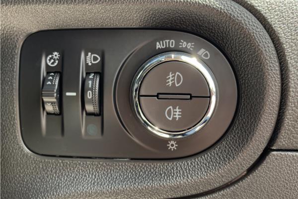 2021 Vauxhall Grandland X 1.2 Turbo SRi Nav SUV 5dr Petrol Auto Euro 6 (s/s) (130 ps) - Cloth, photo 21