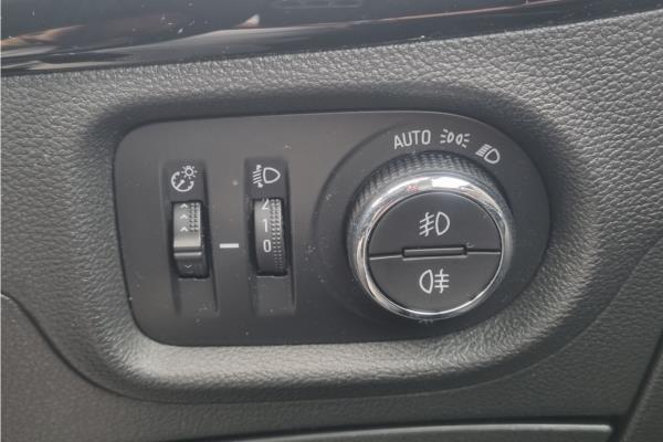 2019 Vauxhall Astra 1.4i Turbo GPF SRi Nav Hatchback 5dr Petrol Auto Euro 6 (s/s) (150 ps) - Cloth, photo 21