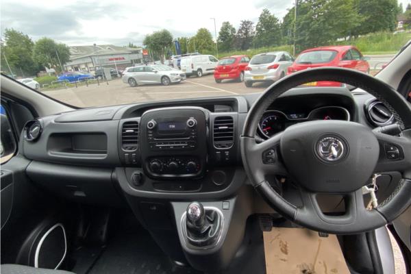 2018 VAUXHALL VIVARO - Cloth, photo 9