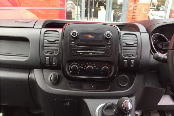 2018 VAUXHALL VIVARO - Cloth, photo 10
