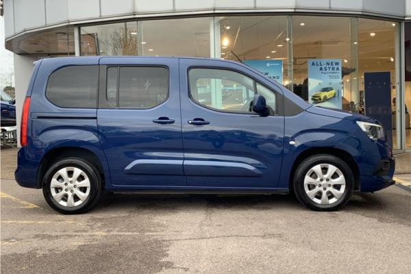 2021 Vauxhall Combo Life 1.2 Turbo SE MPV 5dr Petrol Auto Euro 6 (s/s) (7 Seat) (130 ps) - Cloth, photo 9
