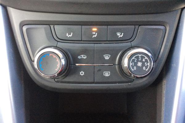 2018 Vauxhall Zafira Tourer 1.4i Turbo SRi Nav MPV 5dr Petrol Manual (140 ps) - Cloth, photo 16