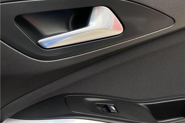 2019 Vauxhall Grandland X 1.2 Turbo SE SUV 5dr Petrol Auto 8Spd Euro 6 (s/s) (130 ps) - Cloth, photo 39