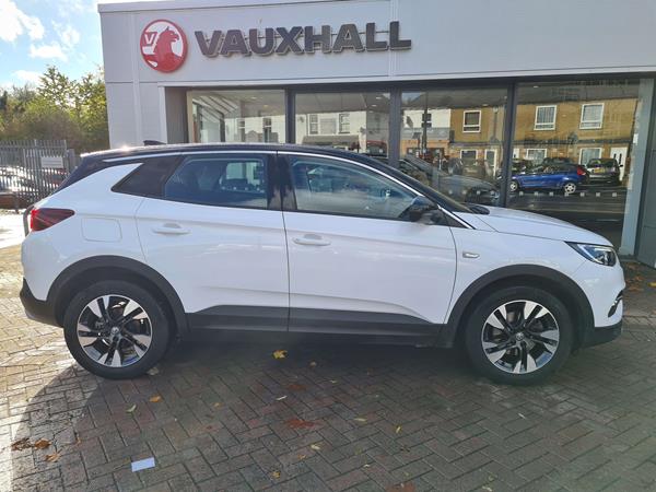 2019 VAUXHALL GRANDLAND - Berson Black, photo 9