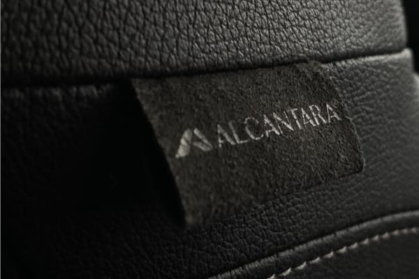 2021 Vauxhall Crossland 1.2 Turbo Ultimate Nav SUV 5dr Petrol Auto Euro 6 (s/s) (130 ps) - Cloth/Alcantara, photo 39