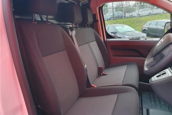 2024 Vauxhall Vivaro-e 3100 75kWh Dynamic Auto L1 H1 6dr (7.4kW Charger) - Curtiba Grey, photo 33