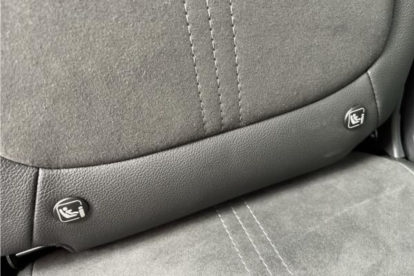 2022 Vauxhall Crossland 1.2 Turbo Ultimate SUV 5dr Petrol Auto Euro 6 (s/s) (130 ps) - Cloth, photo 33