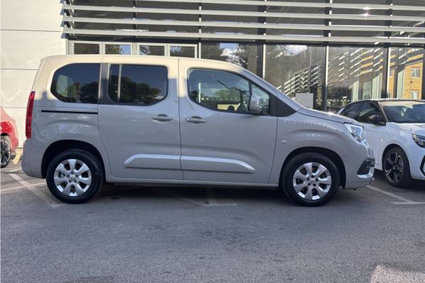 2021 Vauxhall Combo Life 1.2 Turbo SE MPV 5dr Petrol Auto Euro 6 (s/s) (130 ps) - Cloth, photo 9