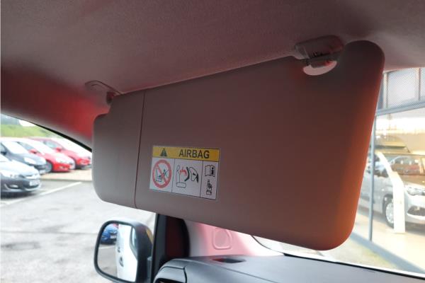 2024 Vauxhall Vivaro-e 3100 75kWh Dynamic Auto L1 H1 6dr (7.4kW Charger) - Curtiba Grey, photo 29