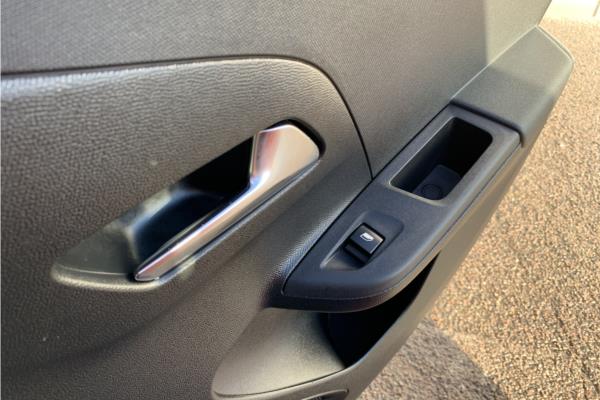 2020 Vauxhall Corsa 1.2 Turbo Elite Nav Premium Hatchback 5dr Petrol Auto Euro 6 (s/s) (100 ps) - Alcantara, photo 38