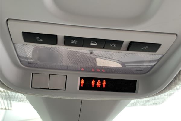 2019 Vauxhall Grandland X 1.2 Turbo GPF Sport Nav SUV 5dr Petrol Auto Euro 6 (s/s) (130 ps) - Cloth, photo 25