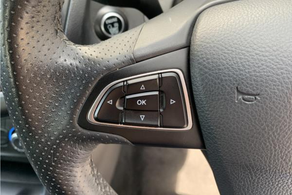 2018 Ford Focus 1.0T EcoBoost ST-Line Hatchback 5dr Petrol (s/s) (140 ps)-sequence-17