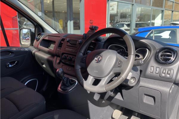 2016 VAUXHALL VIVARO - Cloth, photo 12