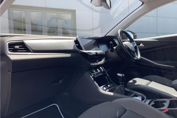 2022 Vauxhall Grandland 1.2 Turbo Elite SUV 5dr Petrol Manual Euro 6 (s/s) (130 ps) - Berson Black, photo 15