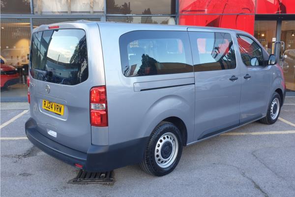 2024 Vauxhall Vivaro-e Life 50kWh Combi MPV 5dr Electric Auto LWB (9 Seat, 11kW Charger) (136 ps) - Curitiba Triton, photo 8