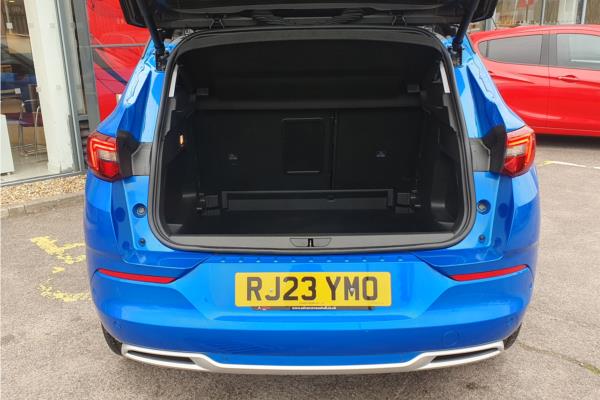 2023 Vauxhall Grandland - Alcantara Jet Black Cloth, Jet Black, photo 14