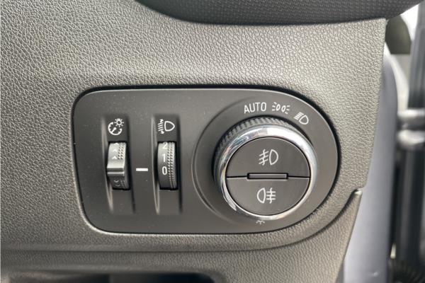 2019 Vauxhall Crossland 1.2T 130ps Elite NAV AU S/S - Cloth/Leather, photo 21