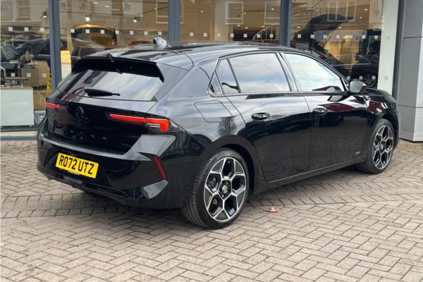 2022 Vauxhall Astra 1.2 Turbo Ultimate Hatchback 5dr Petrol Manual Euro 6 (s/s) (130 ps) - Alcantara, photo 8