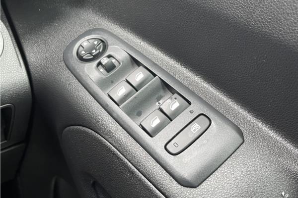 2021 Vauxhall Combo Life 1.2 Turbo Elite MPV 5dr Petrol Auto Euro 6 (s/s) (130 ps) - Leather, photo 22