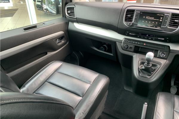 2021 Vauxhall Vivaro Life 2.0 Turbo D Elite L MPV 5dr Diesel Manual Euro 6 (s/s) (8 Seat) (150 ps) - Leather, photo 43