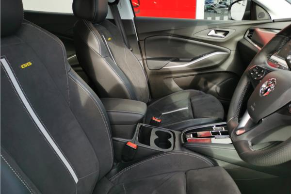 2023 Vauxhall Grandland 1.6 14.2kWh GSe SUV 5dr Petrol Plug-in Hybrid Auto AWD Euro 6 (s/s) (300 ps) - Black Alcantara, photo 34