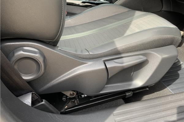 Non Franchise 2021 Peugeot 2008 1.2 PureTech Allure Premium SUV 5dr Petrol Manual Euro 6 (s/s) (100 ps) - Fabic - Cloth, photo 29