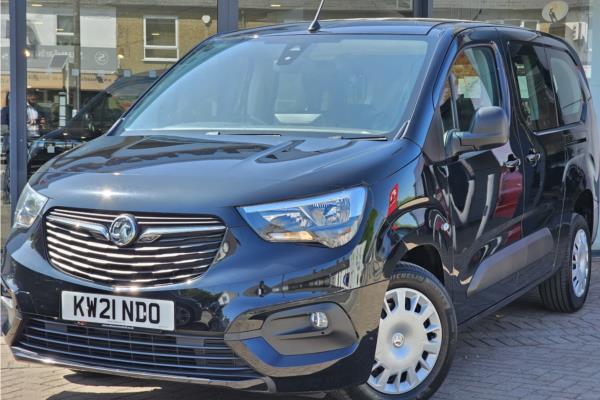 2021 Vauxhall Combo Life 1.2 Turbo Edition XL MPV 5dr Petrol Manual Euro 6 (s/s) (7 Seat) (110 ps) - Cloth, photo 4