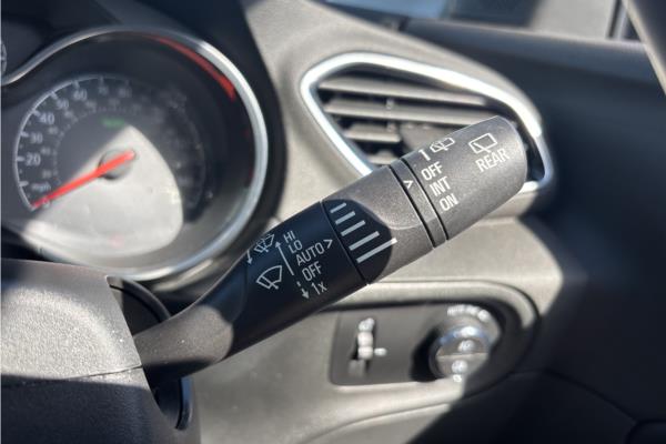 2021 Vauxhall Grandland X 1.6 13.2kWh Elite Nav SUV 5dr Petrol Plug-in Hybrid Auto 4WD Euro 6 (s/s) Hybrid4 (300 ps) - Leather, photo 28