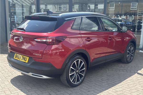 2020 Vauxhall Grandland X 1.6 13.2kWh Ultimate Nav SUV 5dr Petrol Plug-in Hybrid Auto 4WD Euro 6 (s/s) Hybrid4 (300 ps) - Leather, photo 8