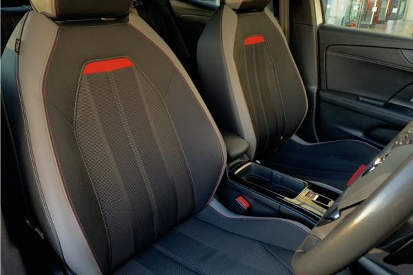 2021 Vauxhall Mokka 1.2 Turbo SRi Nav Premium SUV 5dr Petrol Auto Euro 6 (s/s) (130 ps) - Cloth, photo 33