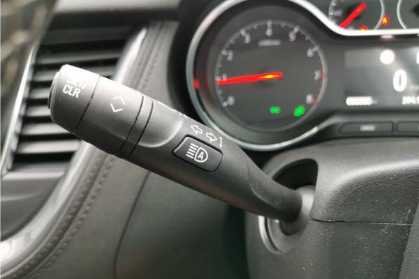 2019 Vauxhall Grandland X 1.2 Turbo GPF Sport Nav SUV 5dr Petrol Auto Euro 6 (s/s) (130 ps) - Cloth, photo 27