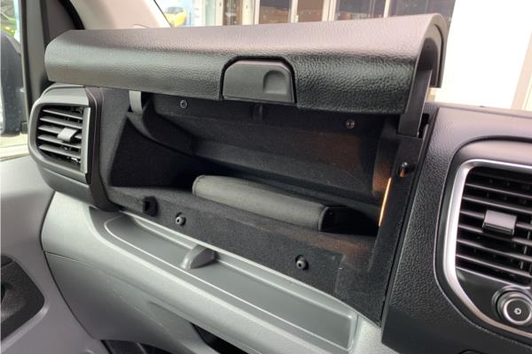 2020 Vauxhall Vivaro 2.0 Turbo D 3100 Elite Panel Van 5dr Diesel Auto L1 Euro 6 (s/s) (180 ps) - Cloth, photo 25