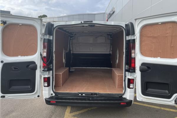 2018 Vauxhall Vivaro 1.6 CDTi 2900 Sportive Panel Van 5dr Diesel Manual L2 H1 Euro 6 (120 ps) - Cloth, photo 37