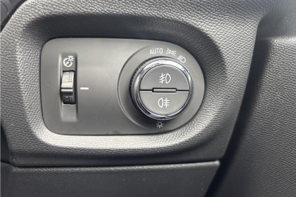 2022 Vauxhall Corsa 1.2 Turbo Ultimate Hatchback 5dr Petrol Auto Euro 6 (s/s) (130 ps) - Cloth/Alcantara, photo 21