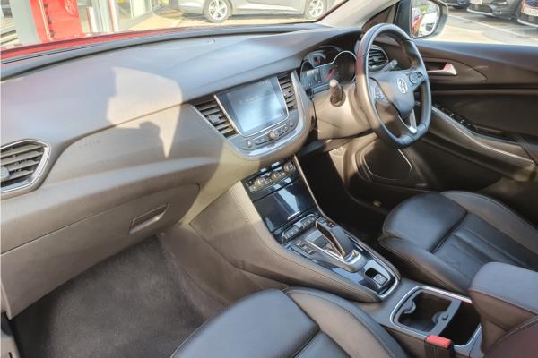 2020 Vauxhall Grandland X 1.6 13.2kWh Business Edition Nav Premium SUV 5dr Petrol Plug-in Hybrid Auto 4WD Euro 6 (s/s) Hybrid4 (300 ps) - Leather, photo 15