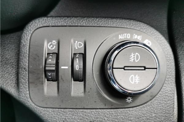2021 Vauxhall Combo Life 1.5 Turbo D SE MPV 5dr Diesel Manual Euro 6 (s/s) (7 Seat) (100 ps) - Cloth, photo 21