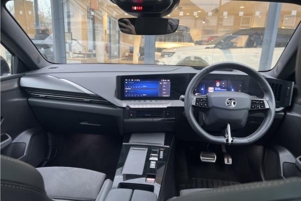 2023 Vauxhall Astra 1.2 Turbo Ultimate Hatchback 5dr Petrol Auto Euro 6 (s/s) (130 ps) - Leather, photo 10