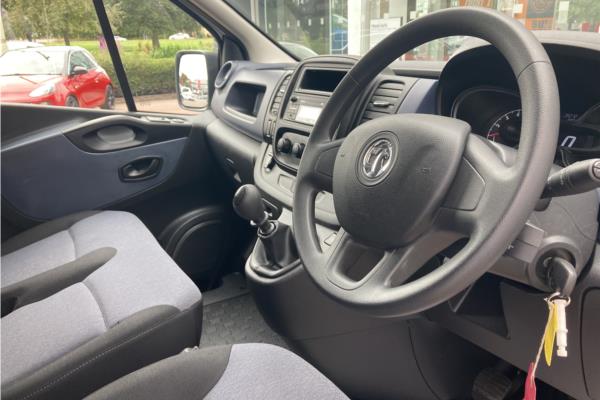 2018 VAUXHALL VIVARO - Cloth, photo 12