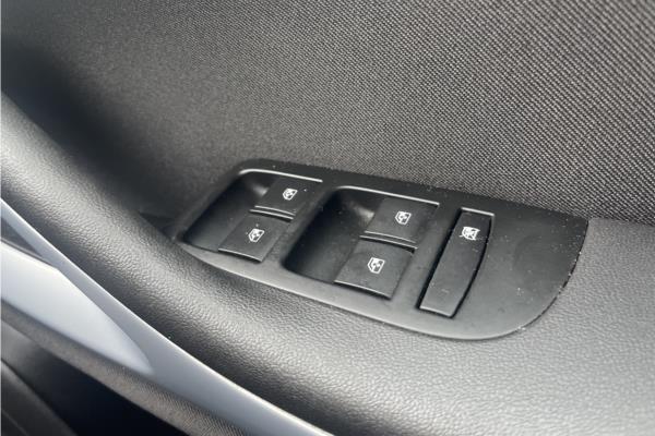 2017 Vauxhall Zafira Tourer 1.4i Turbo SRi Nav MPV 5dr Petrol Auto Euro 6 (140 ps) - Cloth, photo 22