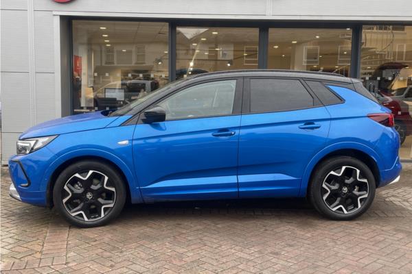 2023 Vauxhall Grandland - Alcantara Jet Black Cloth, Jet Black, photo 4