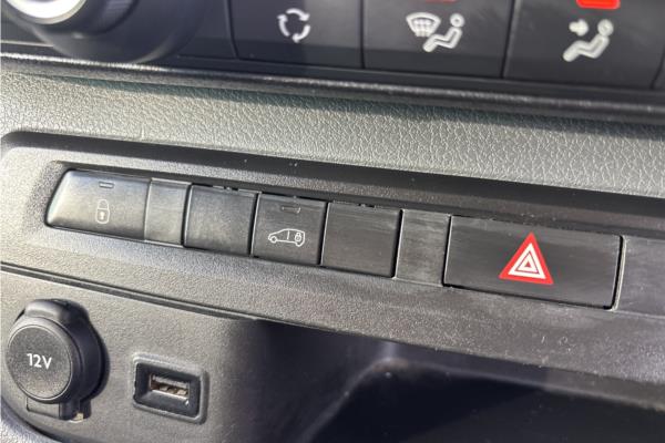 2021 Vauxhall Vivaro Electric 3100 75kWh Dynamic Panel Van 5dr Electric Auto L2 H1 (136 ps) - Cloth, photo 32