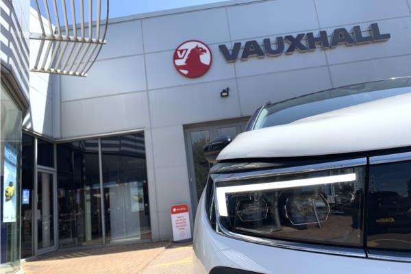2022 Vauxhall Grandland 1.2 Turbo Elite SUV 5dr Petrol Manual Euro 6 (s/s) (130 ps) - Berson Black, photo 40
